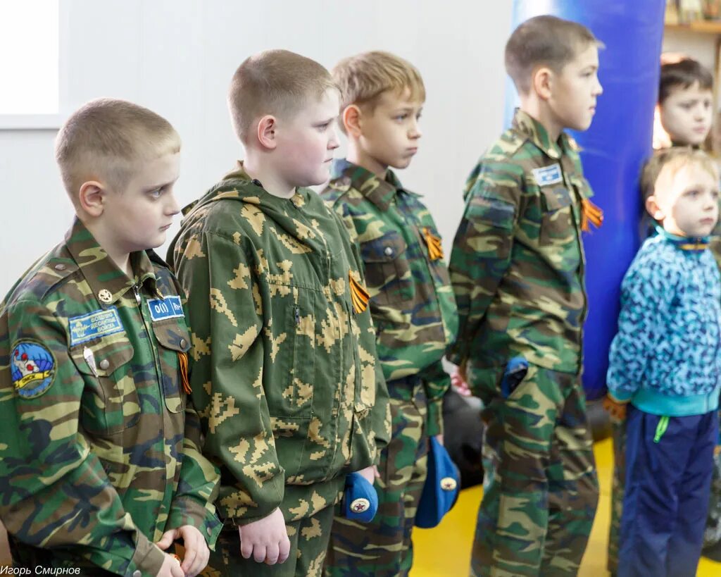 Гимназия 147 омск. Десантник гимназия 147 Омск. ПСПК десантник Омск. Гимназия 147 Омск Зарница. Гимназия 147 Омск клуб десантник.