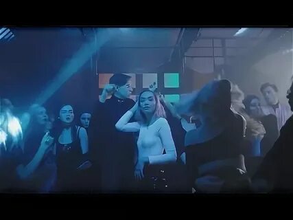 Плачу на дне песня