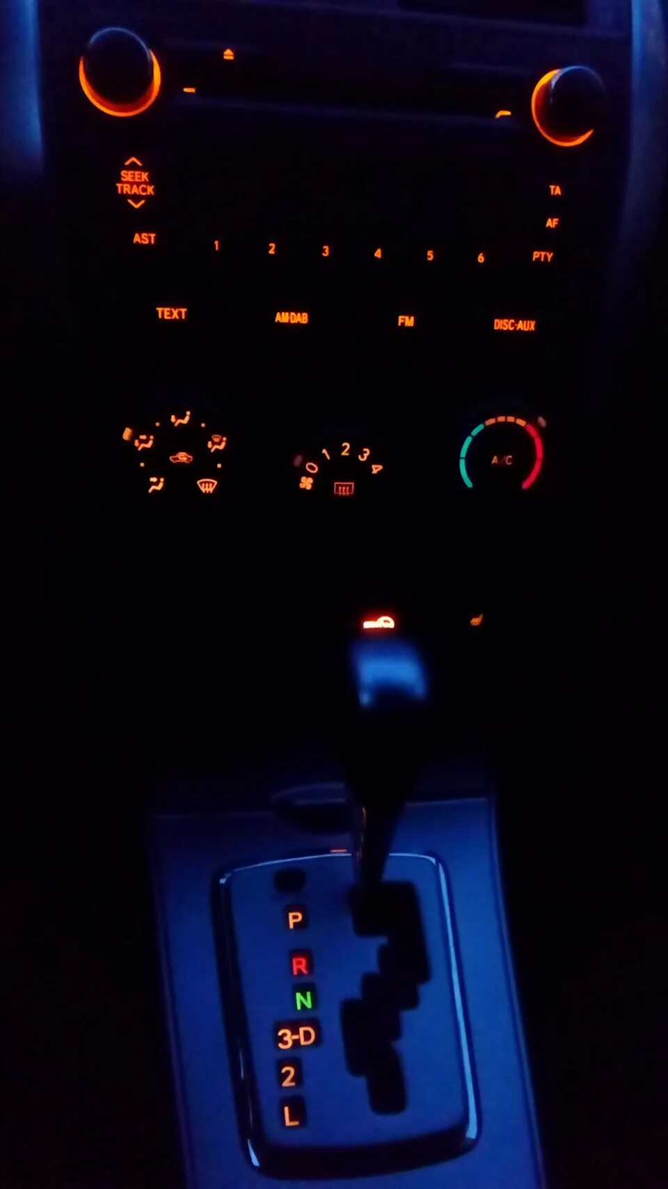 Как заменить лампочку подсветки cvt toyota corolla Замена лампочки подсветки кпп Toyota Corolla (140/150), 1,6 л, 2007 года элект