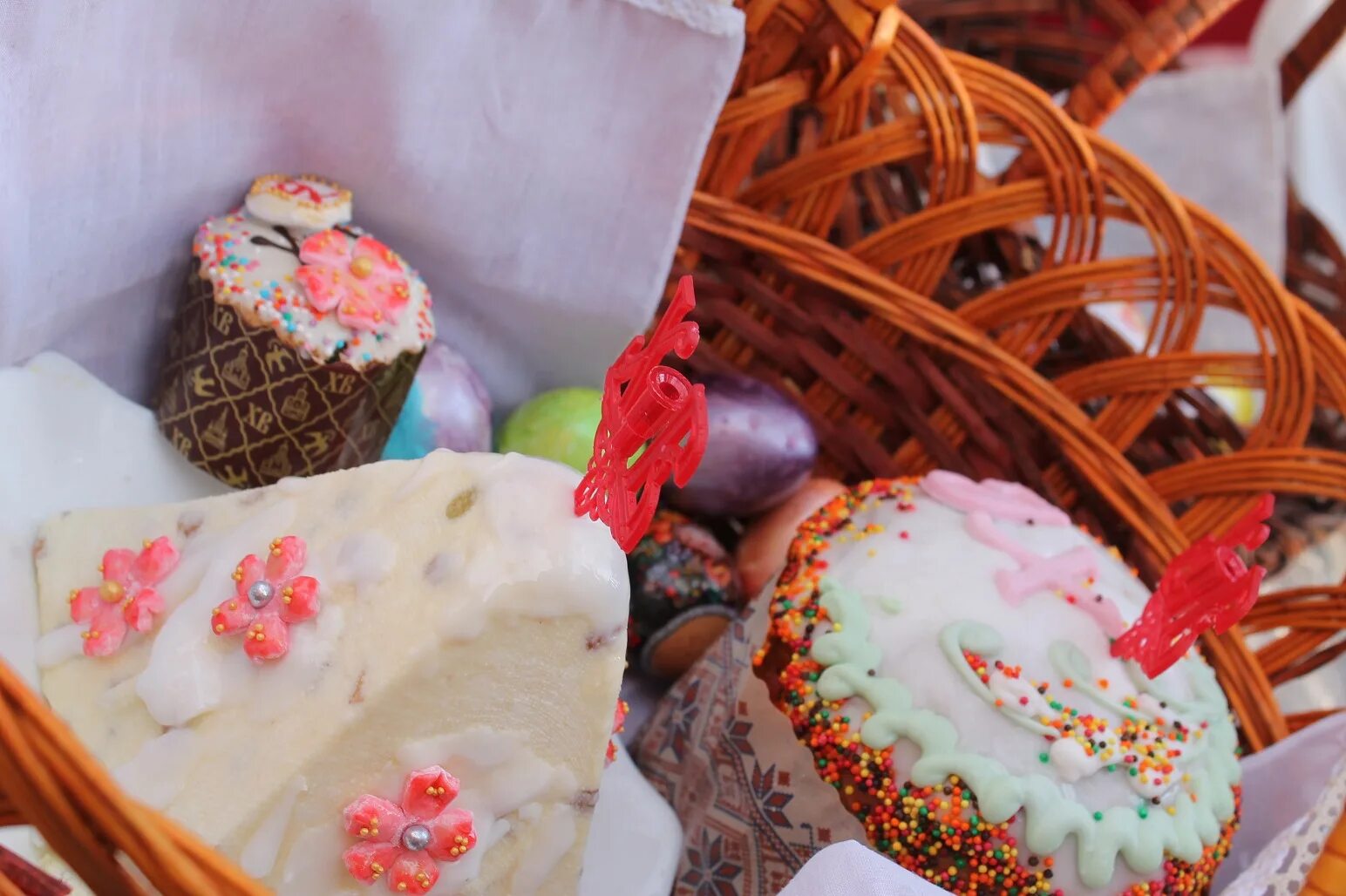 православные и католические праздники. пасха в 2021г какого числа была.