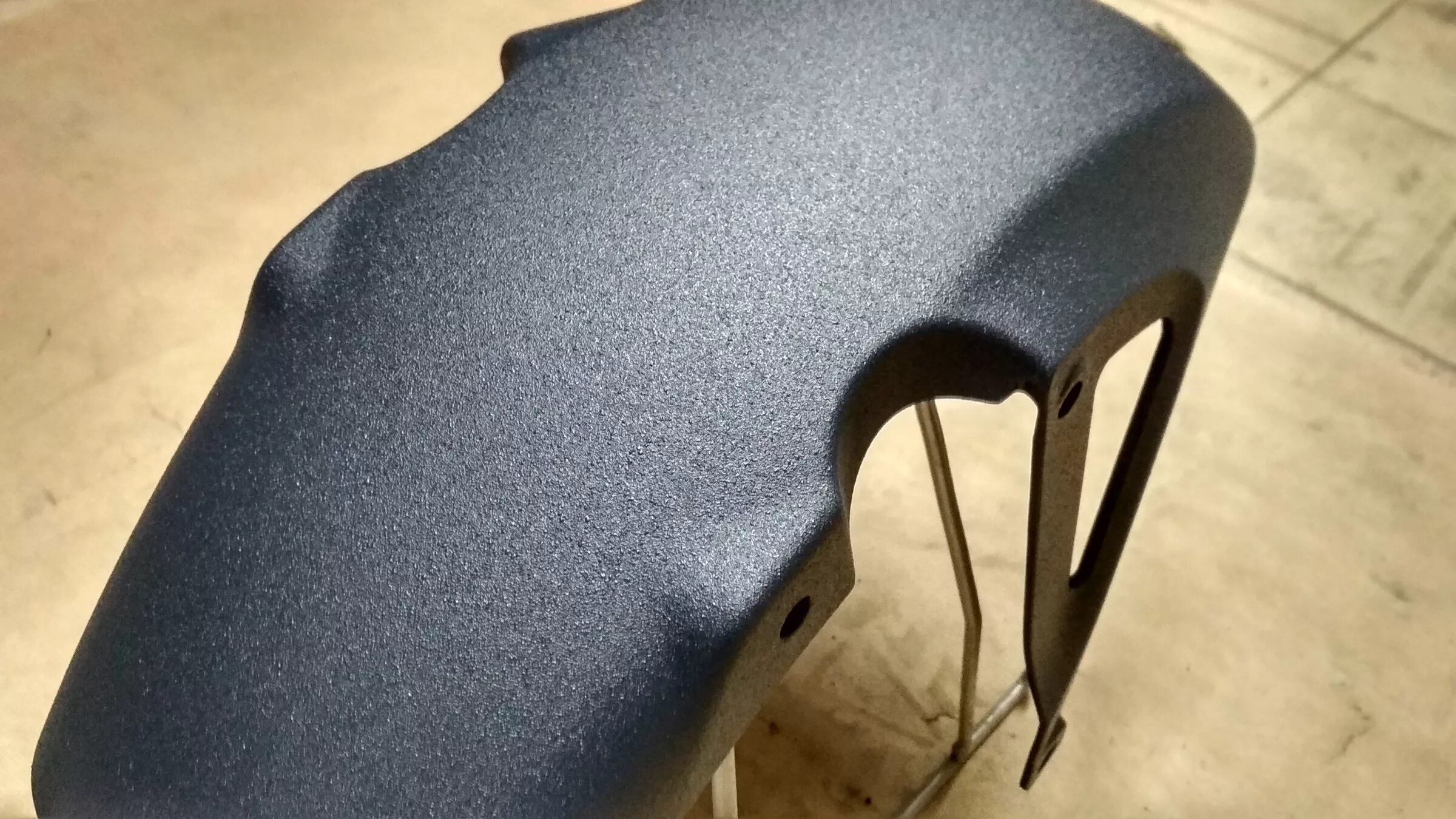 Раптор титан краска для авто. Краска раптор. Краска раптор. Нива раптор хаки. Раптор цвет титана.