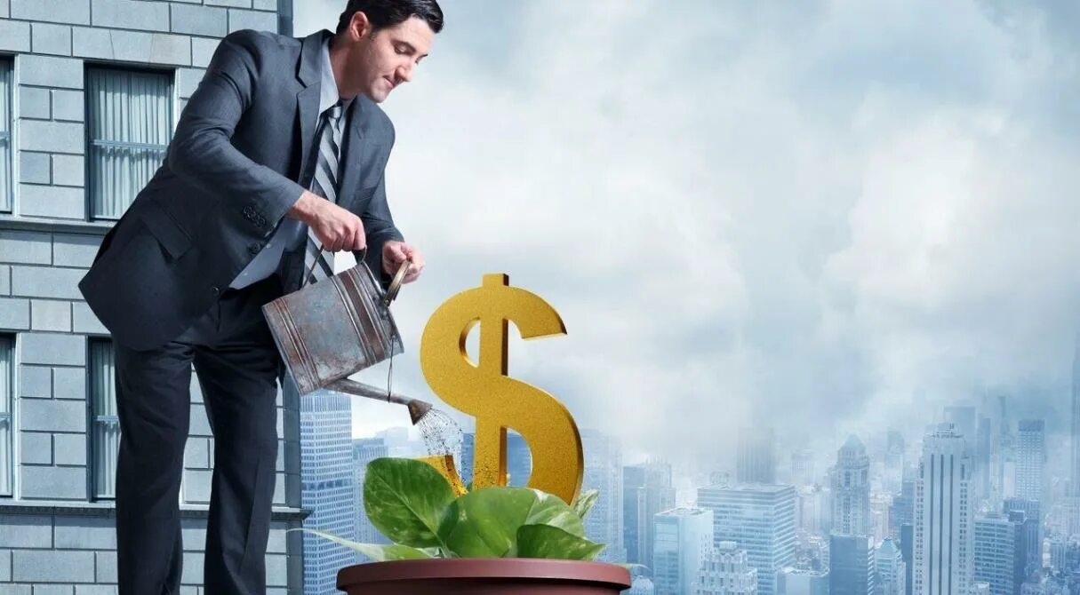 Мужчина в офисе. Много дел. Современный человек. Время сделает свое дело. Откладывать дела на потом.