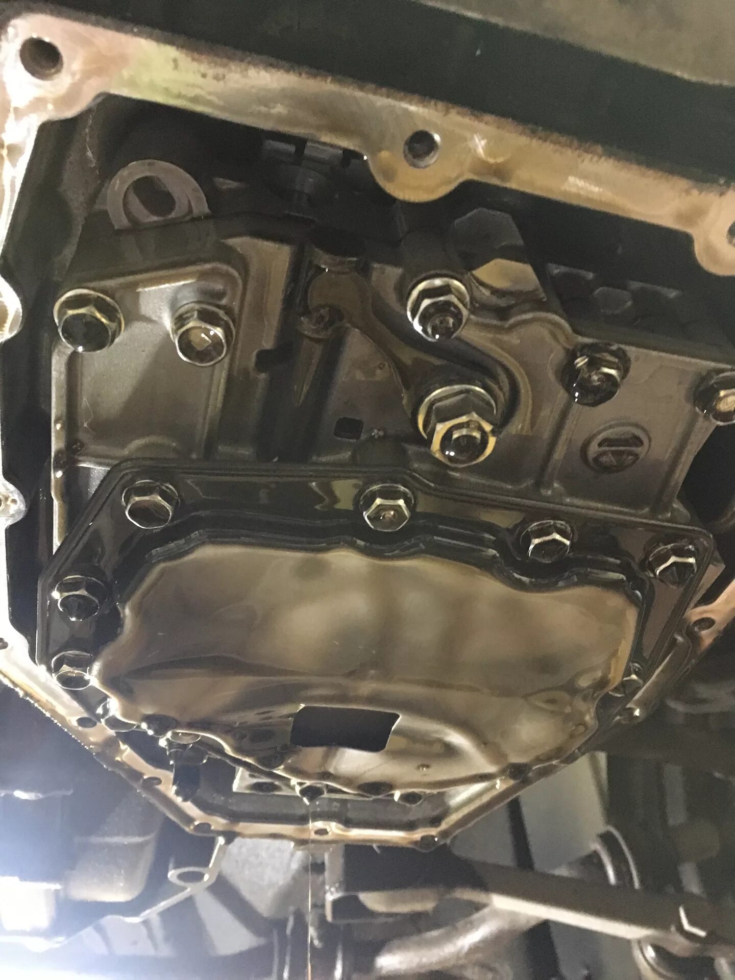 Акпп jatco (nissan) jf414e. Jatco коробка автомат маркировка на корпусе. Прокладка поддона акпп jatco jf414e. Акпп jatco масло. Поддон акпп jatco jf414.