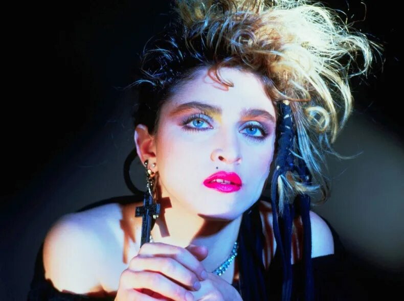 80s costume ideas, with make up, neon blue and purple eye shadow, big fake lashe