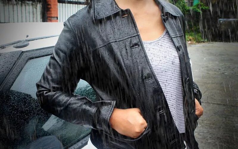 как сделать куртку мягче. переделка старой джинсовой куртки. как сделать куртку мягче. как сделать куртку мягче. зашитая скобами кожаная куртка.