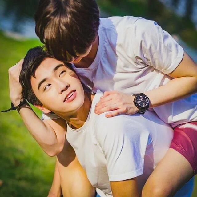 Любовь невзначай. Броманс сериал. Любовь невзначай 2 сезон тин и кан. Второй шанс лакорн. Любовь невзначай лакорн поцелуй.