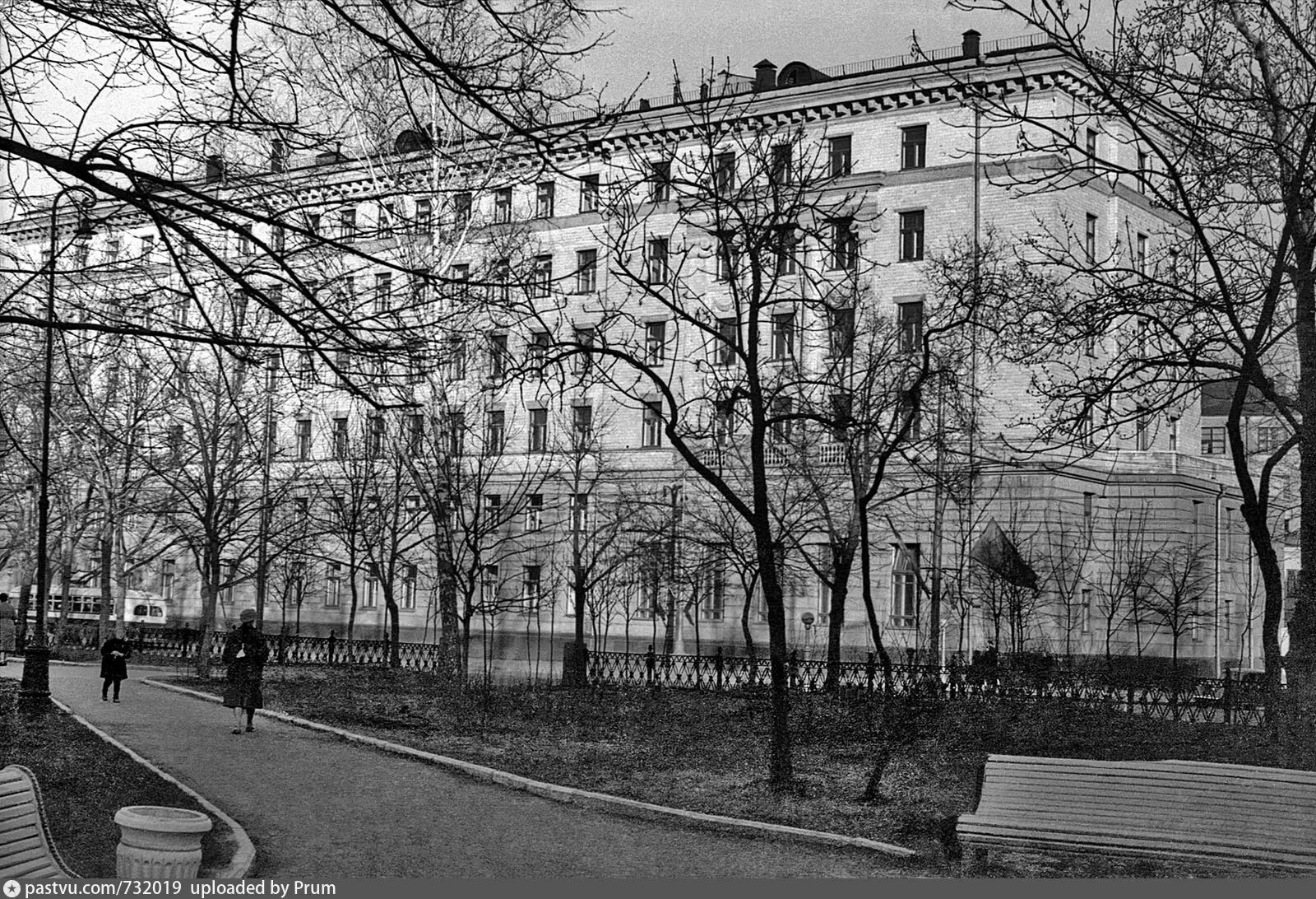 Ул б пироговская. Пироговская улица Москва. Большая Пироговская Москва. Хамовники малая Пироговская. Малая Пироговская 21.