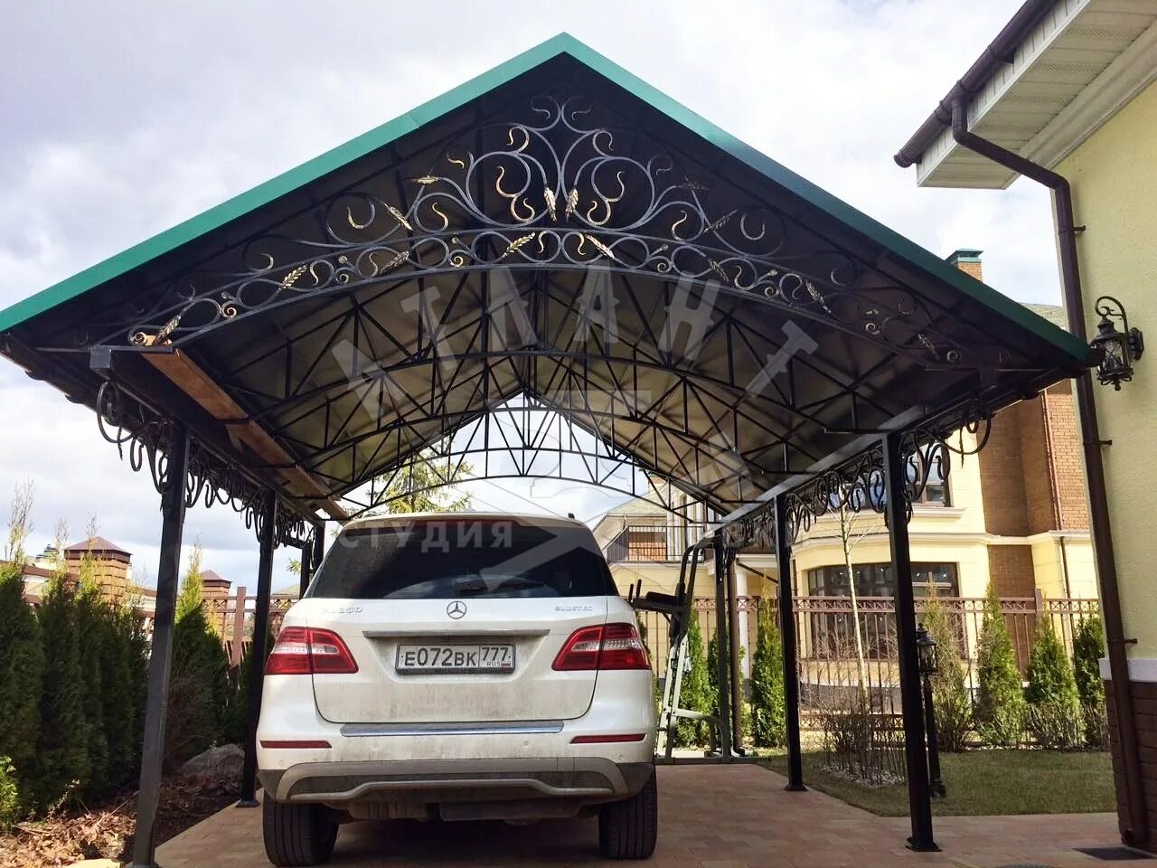 Навесы carport. Навес двускатный ф401. Двухскатный навес авто. Проект навеса для автомобиля. Двускатный навес для автомобиля.