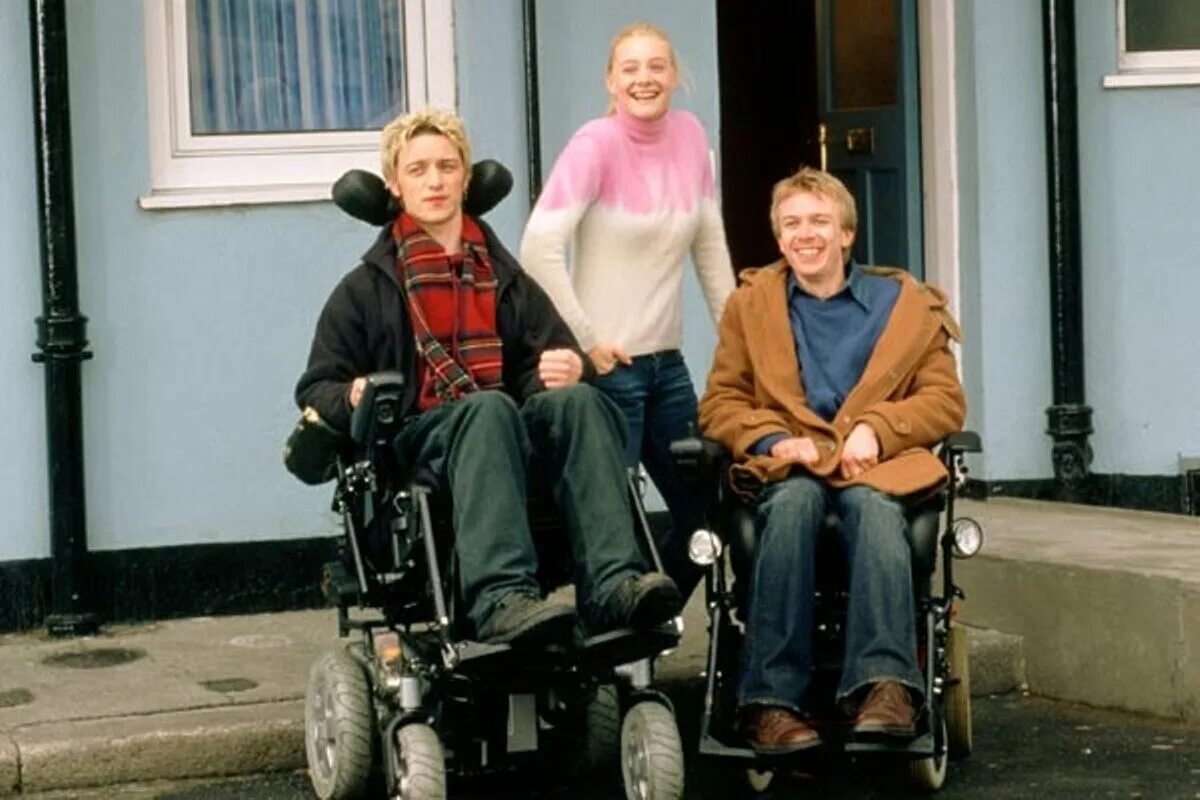 Мелодрама на коляске. Про парня инвалидной. А в душе я танцую 2004 год фильм. Залим истамбул сериал. Фильм любовь с ограничениями павел прилучный.