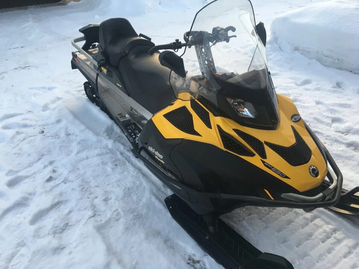 Купить снегоход в кировской. Снегоход Скандик 550. Ski Doo 550. Снегоход BRP Ski-Doo Skandic 550. БРП Скандик 550 2013.