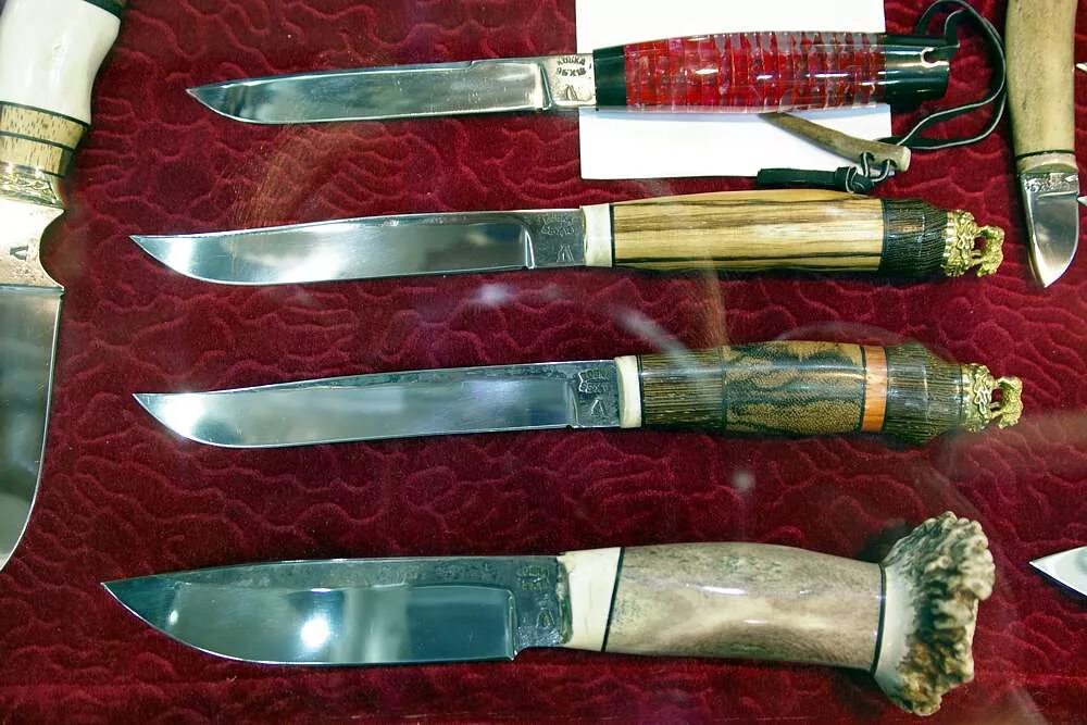 Bark river cpm3v. Нож сркт. Малазийский нож кукри. Нож качкар кизляр. Нож schrade schf57.