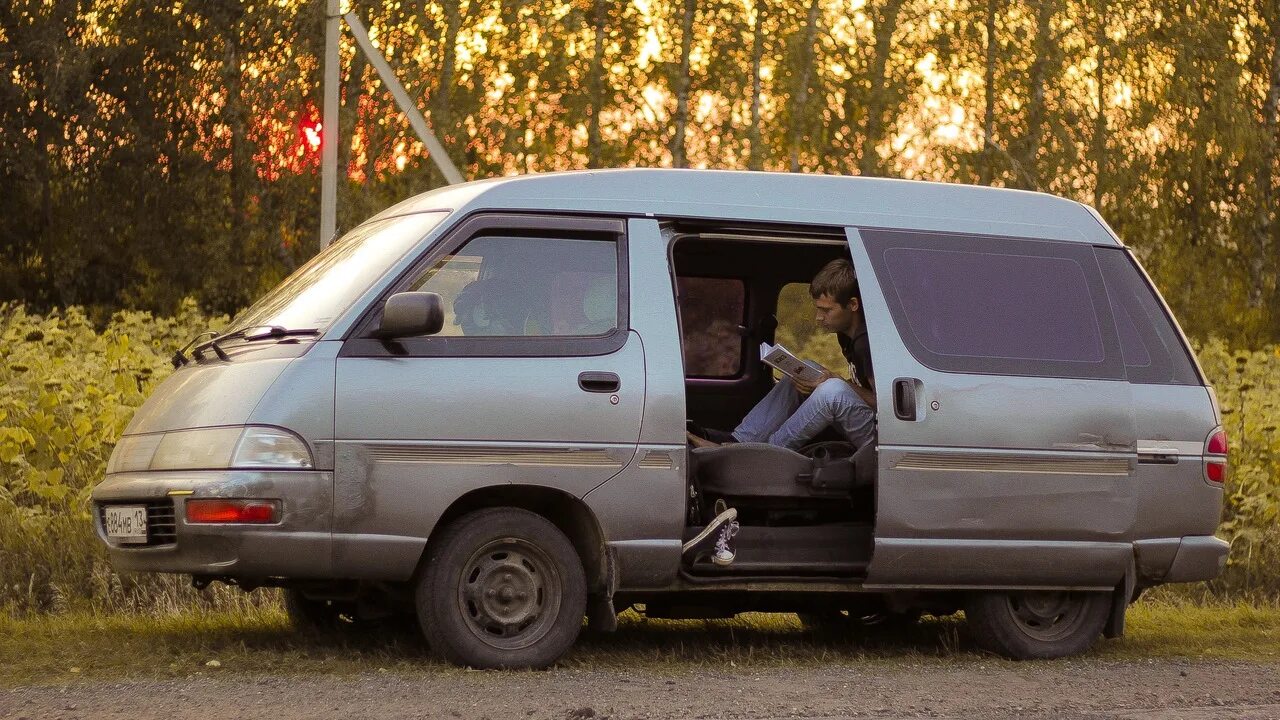 Ремонт таун айса. Тойота Таун айс 1994. Toyota Town Ace 1995. Тойота Таун айс 1995. Тойота Таун айс микроавтобус.