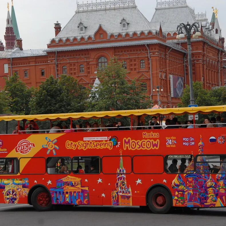 Маршрут экскурсионного двухэтажного. City Sightseeing Moscow автобус. Автобус двухэтажный. Двухэтажный экскурсионный автобус. Двухэтажный автобус в Москве.