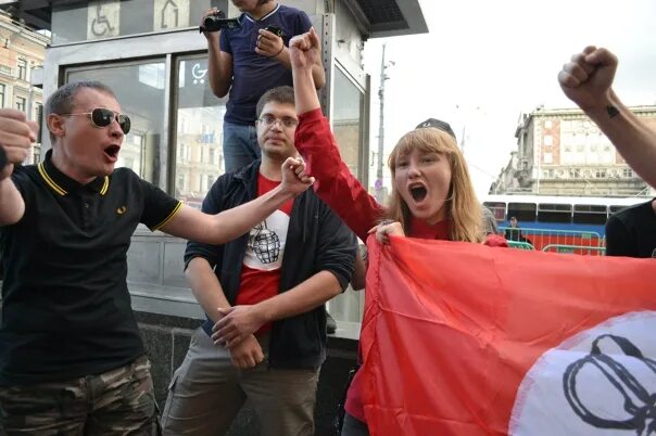 Другая россия фото Эдуард Лимонов (фотографии) Не всё об Эдуарде Лимонове... LiveJournal