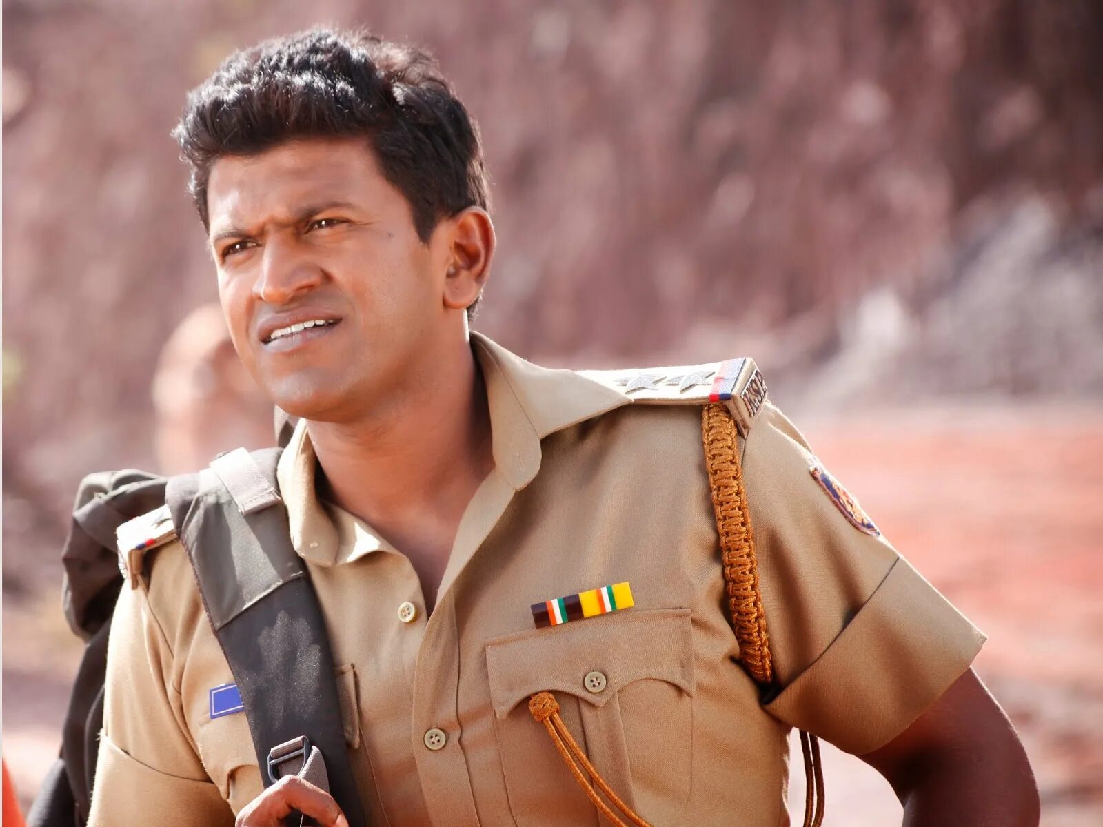 Puneeth Rajkumar. Chiyaan Vikram Puneeth Rajkumar. Индия 2015 года