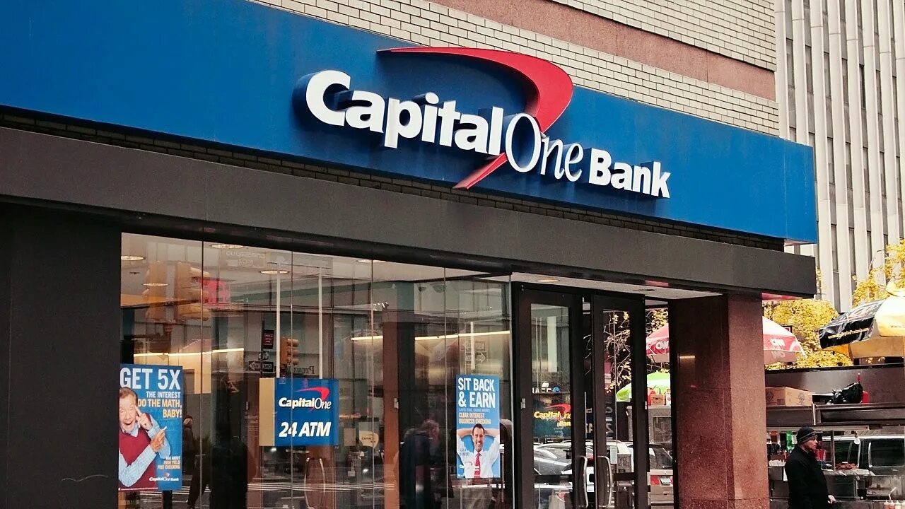 Капитал банк страна. Capital one Bank. Capital one Bank (USA), N.A.. First Capital Bank. Капитал банк фото.