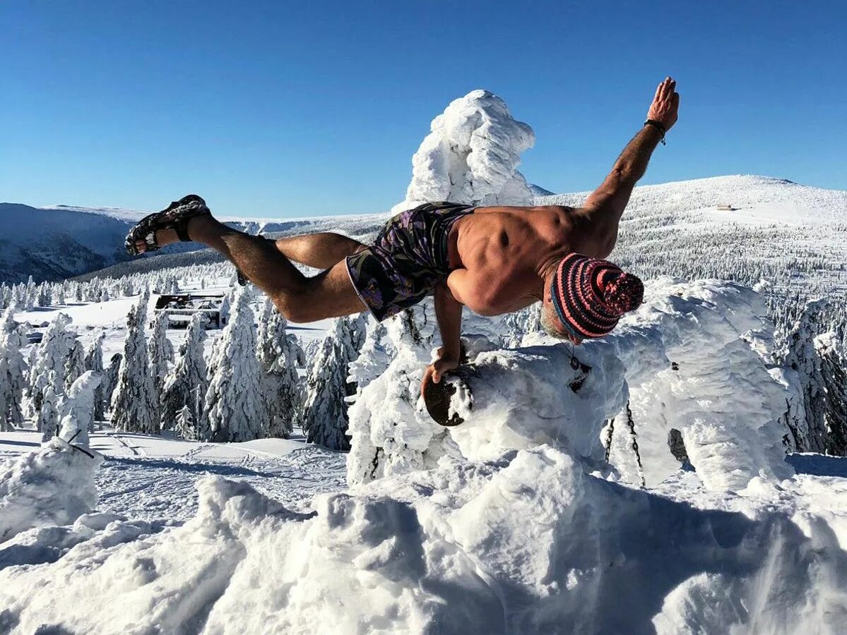 Ivan bobchinskij гимнастика. Вим хоф ледяной человек. Дыхание по методу вима хофа. Дыхательная гимнастика вима хофа. Вим хоф метод.