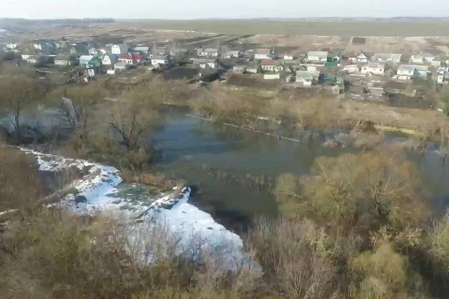 Уровень воды в реке в орле. Ливны половодье. Наводнение в Ливнах. Большие паводки в Ливнах. Паводки на реке Оке в Орловской области.