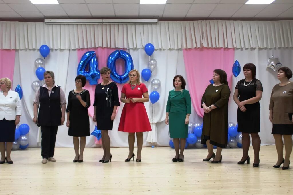 37 школа саранск. Учителя 40 школы саранск. Кабинет в школе. 41 школа саранск. 27 школа саранск волейбол.