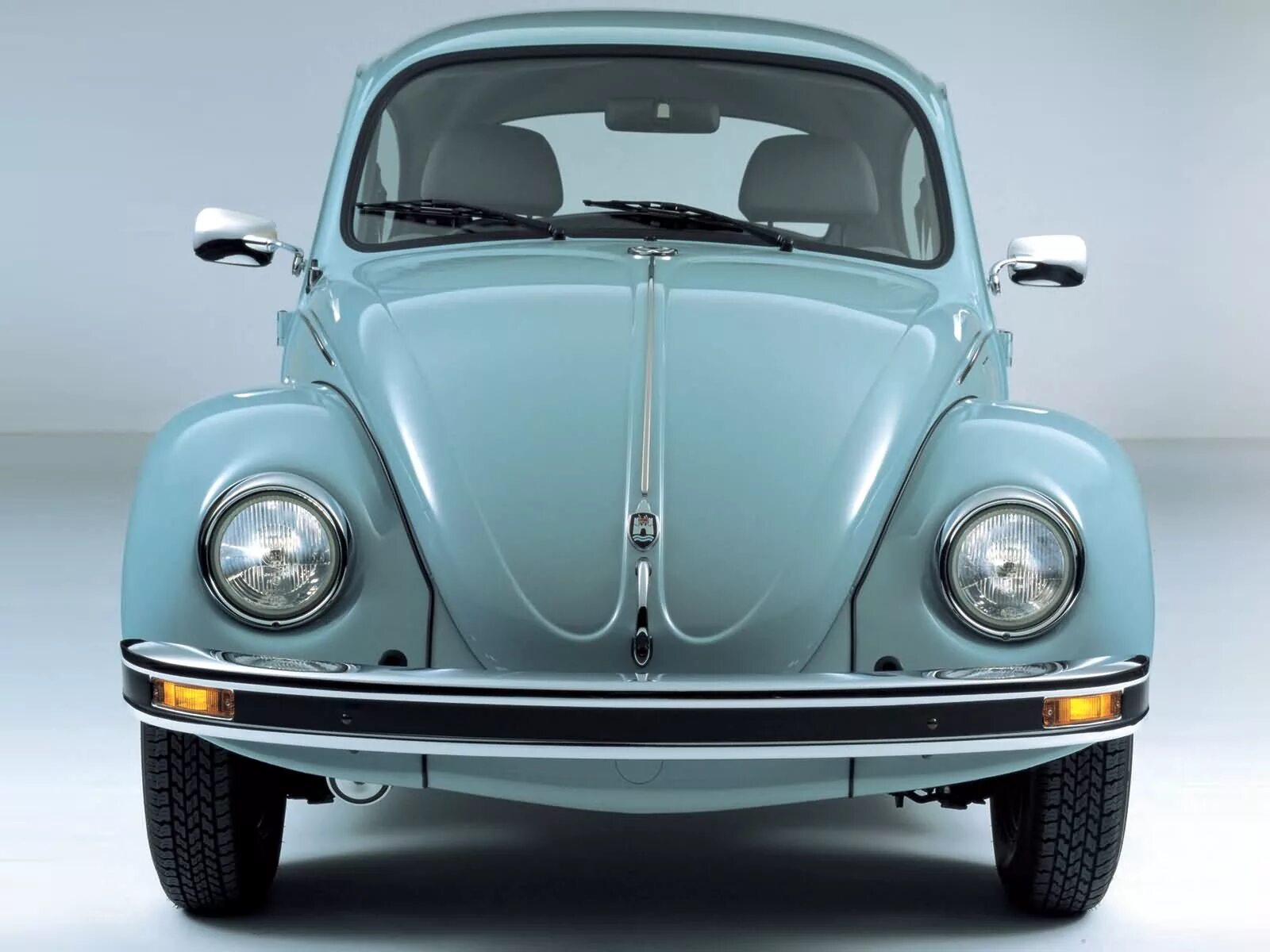 1 автомобиль фольксваген. Фольксваген Битл. Volkswagen Beetle Type 1. Volkswagen sedan Beetle 2003. Volkswagen Beetle car.