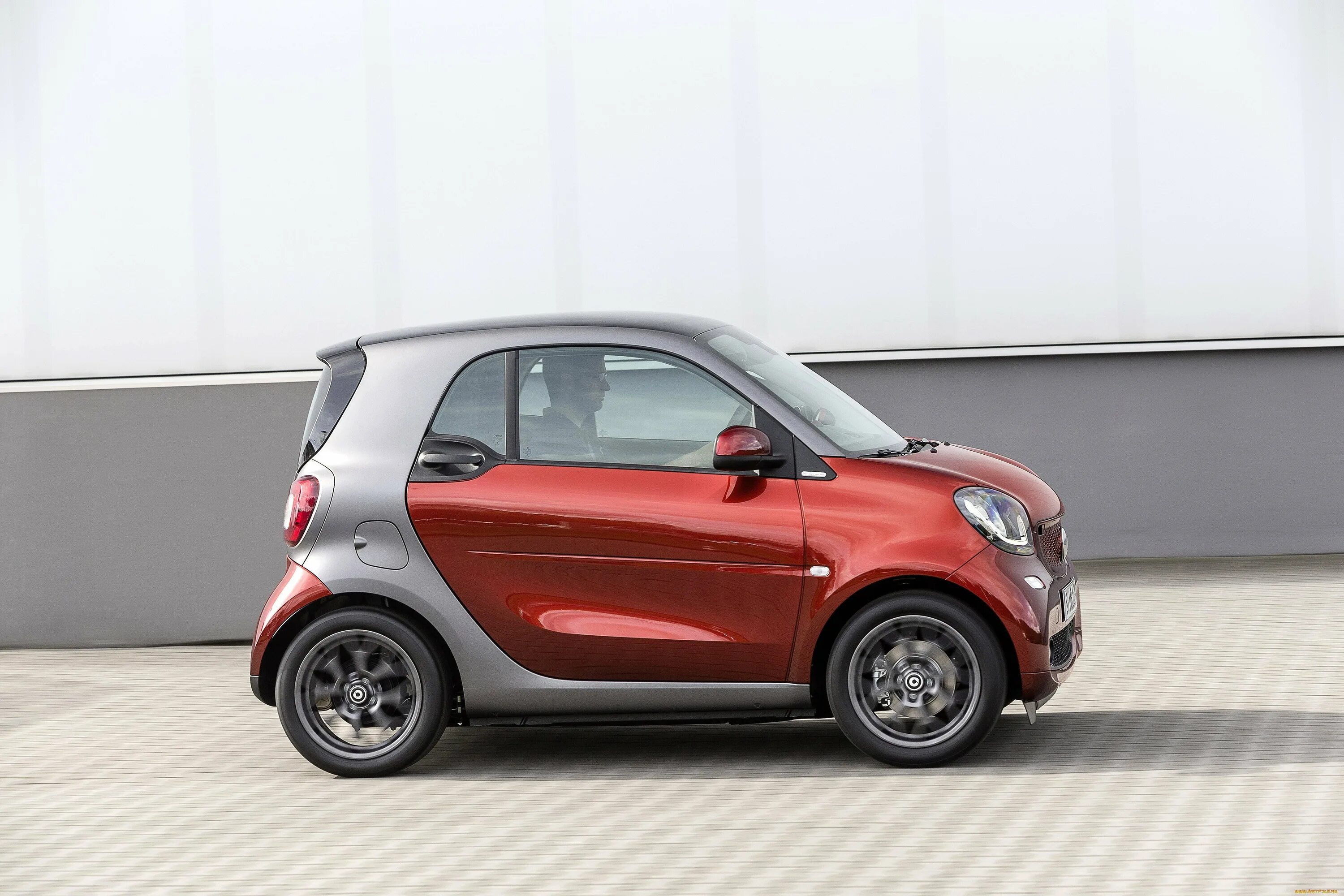 Двухместный мини. Мерседес смарт Брабус. Смарт 453 Брабус. Smart Fortwo 2000 Brabus. Smart Fortwo Brabus, 2014.