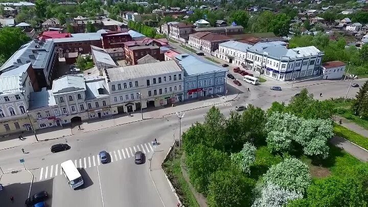 Сарапул купеческий дом. Сарапула удмуртия. Набережная сарапул вид сверху. Удмуртия сарапул набережная. Сарапул видео.