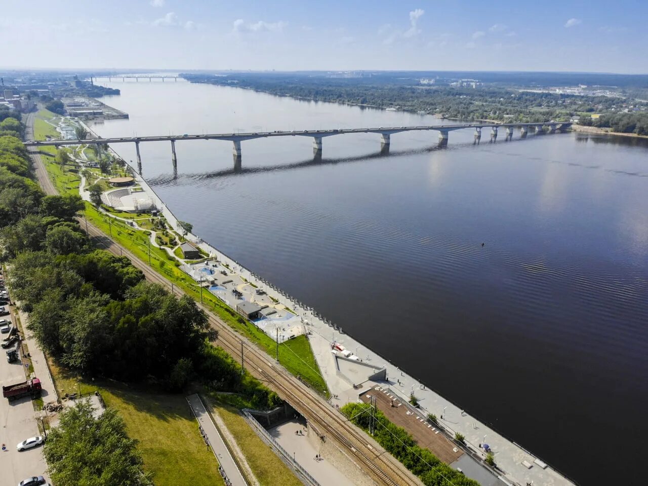 Пермь 300. Набережная пермь. город на каме. город пермь река кама. река ива пермь.