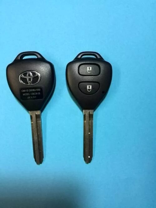 Ключ тойота ярис. Ключи toyota corolla e150. toyota corolla 2007 ключ зажигания. пульт ключи тойота ярис 2002. ключ тойота королла e160.