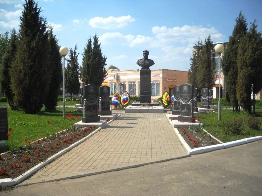 Монастырщинский район деревня троицкое. Поселок монастырщина смоленской области. Смоленская пгт монастырщина. Смоленская пгт монастырщина. Пожарная часть монастырщина смоленской области.