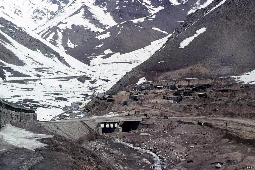 Саланг фото. Перевал саланг афганистан 1979. Перевал саланг тоннель. Саланг фото. Перевал саланг - хайратон.