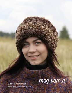 Шапка из пряжи букле спицами