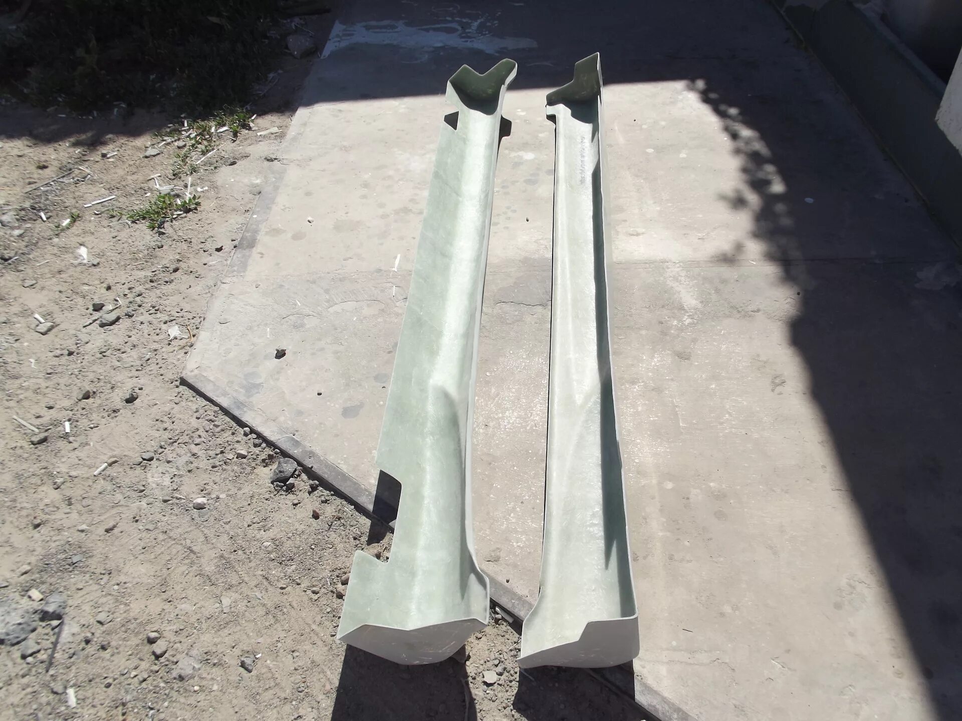 Пороги на тойоту калдина ст195. Порог калдина. Caldina 195 накладки на пороги ваз. Порог кузова пластиковый ( обвес ) на toyota caldina st195. Порог калдина.