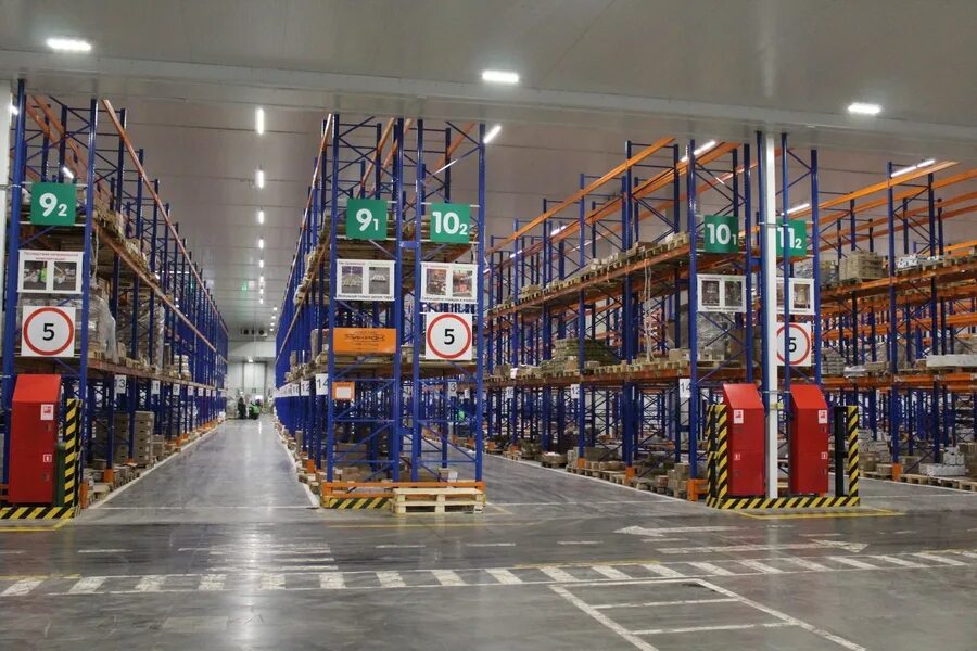 склад джон дир, иллинойс. рц пятерочка уфа. распределенный центр. распределительный центр транзит великий новгород валберис. склад х5 пятерочка новая рига.