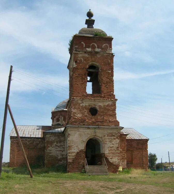 Духовницкий район саратовской области липовка. Храм Липовка Духовницкий район. Церковь Липовка Духовницкий район. Липовка Церковь Пресвятой Богородицы. Церковь Липовка Духовницкий район Саратовская область.