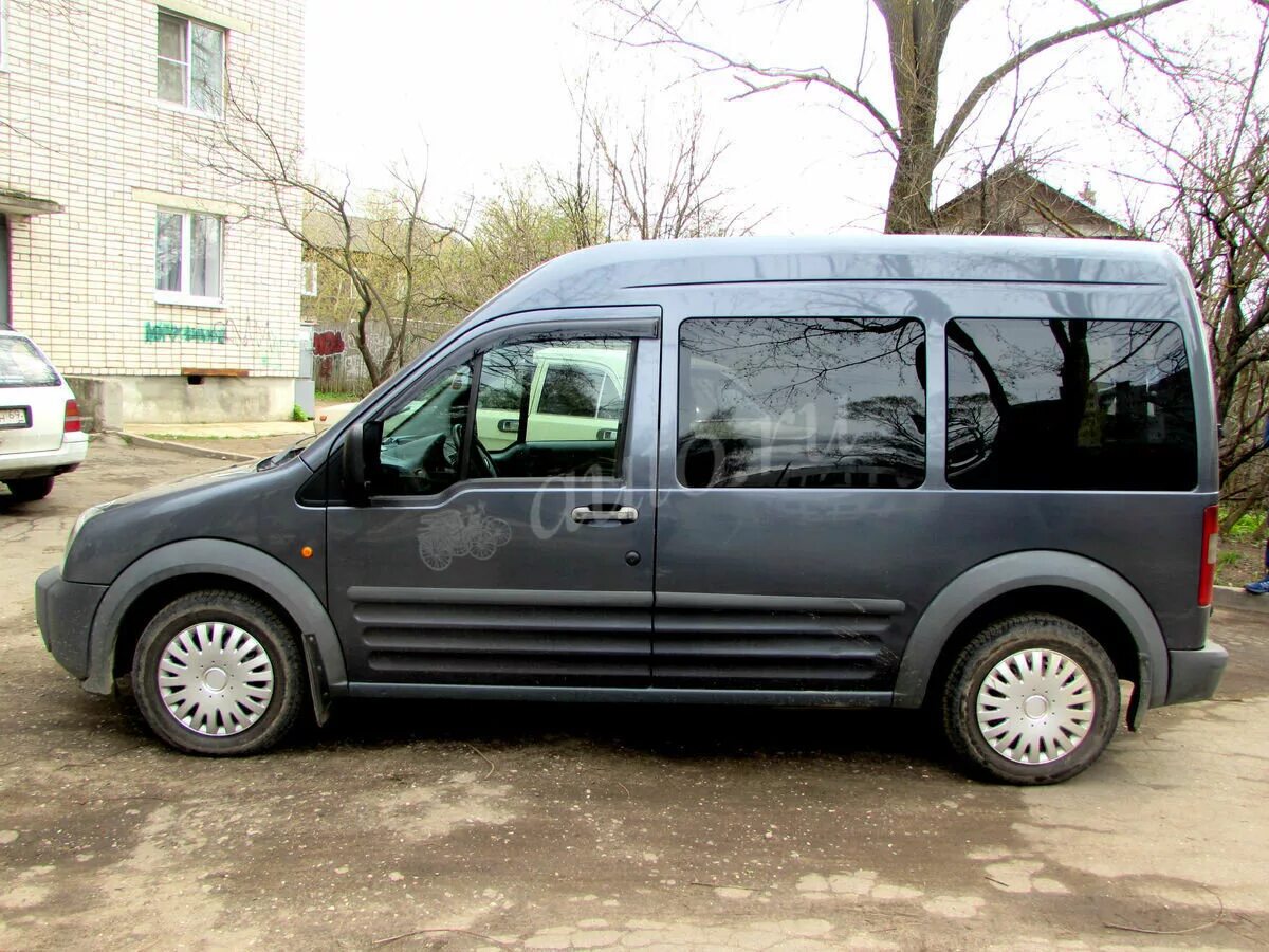 Форд коннект 1.8 купить. Ford Tourneo connect 1.8. Ford Tourneo connect 1.8 2008. Ford Tourneo connect серый. Ford Tourneo connect 2011.