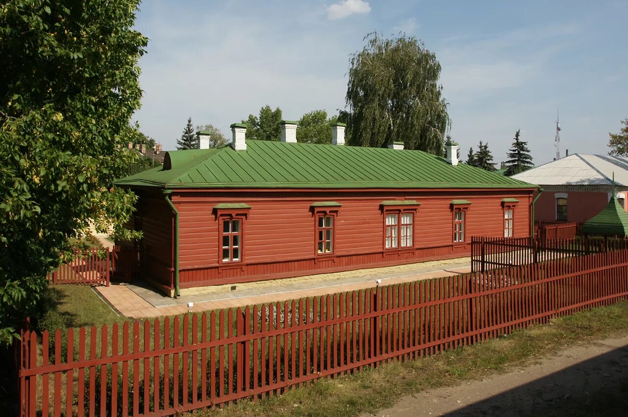 Купить дом в лев толстой. Мемориальный музей памяти л.н Толстого Астапово. Станция Астапово Лев толстой. Музей Льва Толстого в Липецкой области. Толстой музей Астапово.