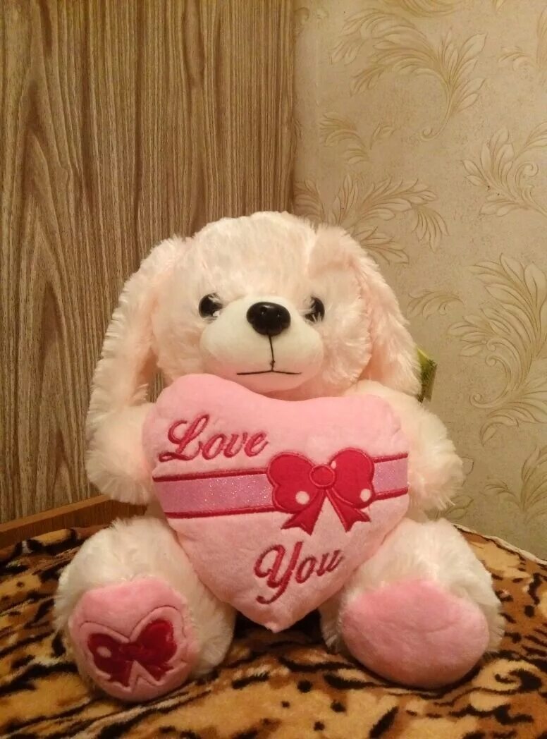 Что подарить девушке без повода. Подарок девушке. Что подарить девушке без повода. Что подарить девушке без повода. Приятный подарок.