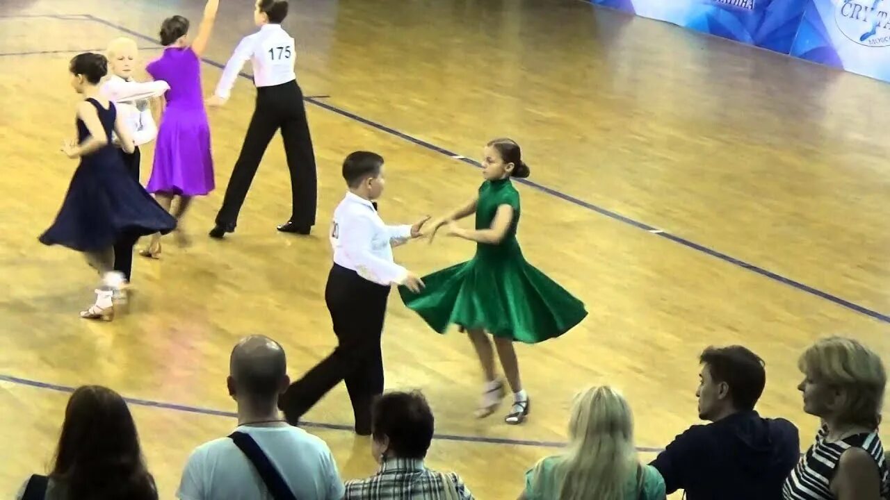 Дети 2 е класс. Венский вальс дети 2. Дети 1 е класс бальные танцы. Дети 2 е класс. Дети 2 е класс.
