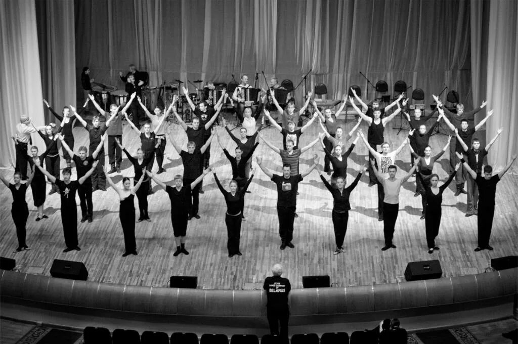 балет игоря моисеева 2023. график репетиций ансамбля танца. день танца народники. новобелокатай танцевальный коллектив. репетиции ансамбля.