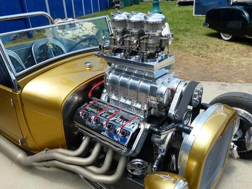 Supercharger v8 Tatra. V8 Hemi Supercharged. Двигатель v8 суперчарджер. Двигатель Hemi Supercharger.