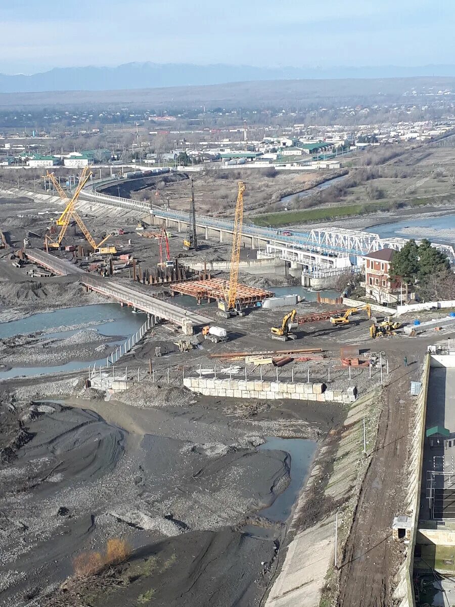 Самур азербайджан. Самур мост. Мост через Самур Дагестан. Мост дружбы Владивосток.