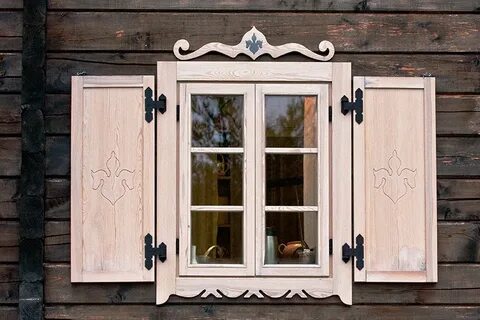 Ставни на окна деревянного дома