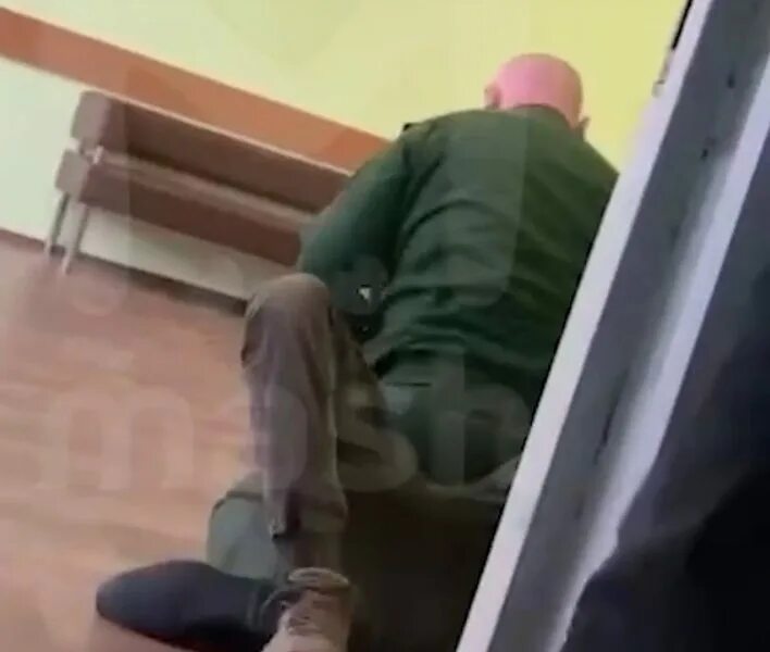 Учитель избила ученика в школе. Перемена для учителя. Избивание детей в школе. Школа избиение учителя. Избивание детей в коррекционной школе.