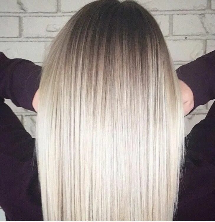 Pin su Haare Capelli con frangia biondi, Stile di capelli, Idee per capelli