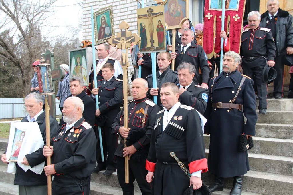 Ст зеленчукская кчр. Станица исправная храм. Станица исправная зеленчукский. Исправная школа. Станица зеленчукская карачаево черкесская горы.