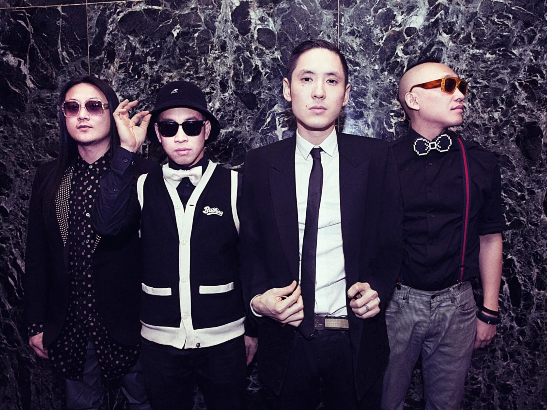 Far east movement turn up the. Far east movement участники. Far members. Movements группа. Far members.