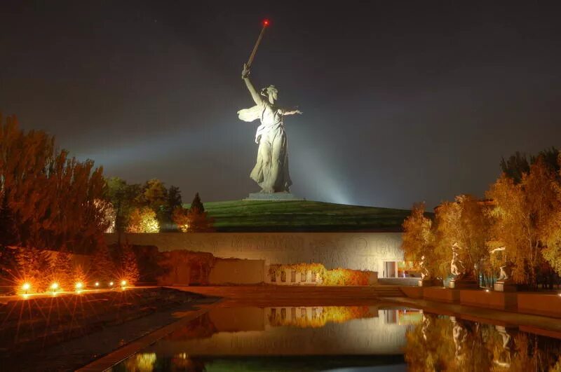 Мамаев Курган Волгоград. Волгоград Мамаев Курган Родина. Волгоград Родина мать Мамаев Курган Сталинградская битва. Памятник Мамаев Курган в Волгограде. Почему россия мать