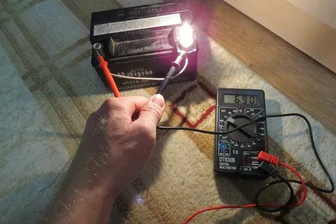 Подключить лампу к аккумулятору