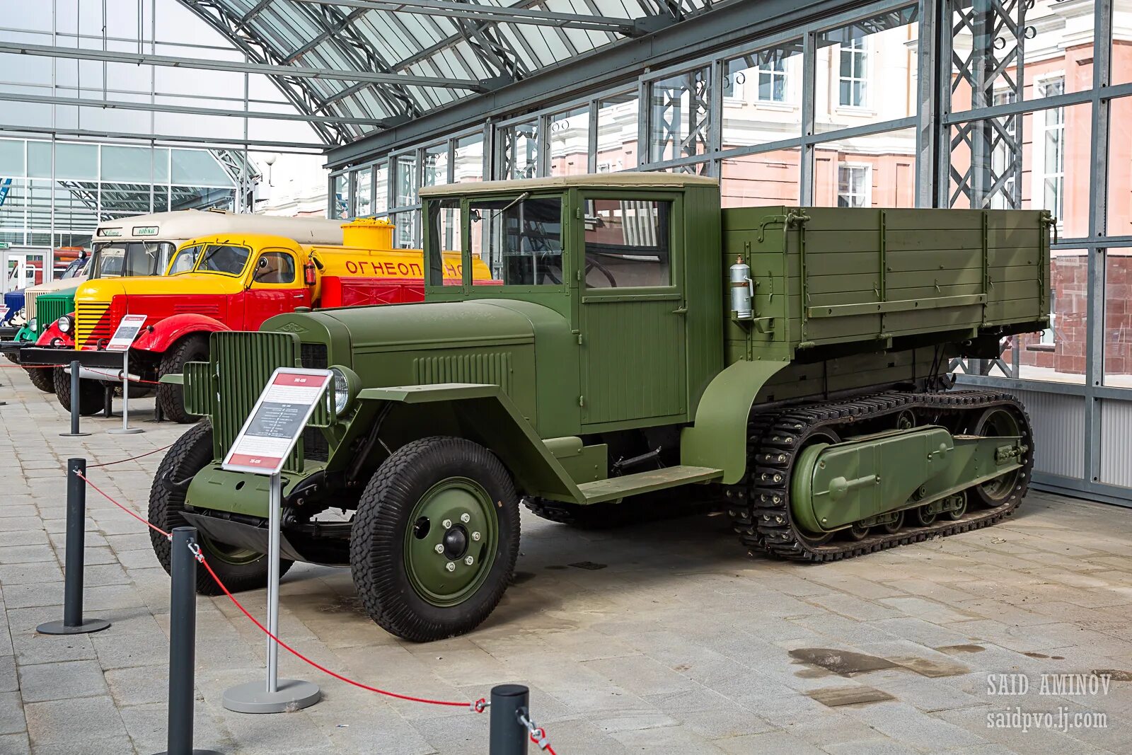 Полугусеничный тягач ат-14. Тягач зис-42. Зис-5 грузовой автомобиль. Полугусеничный тягач зис-42. Зис 42.