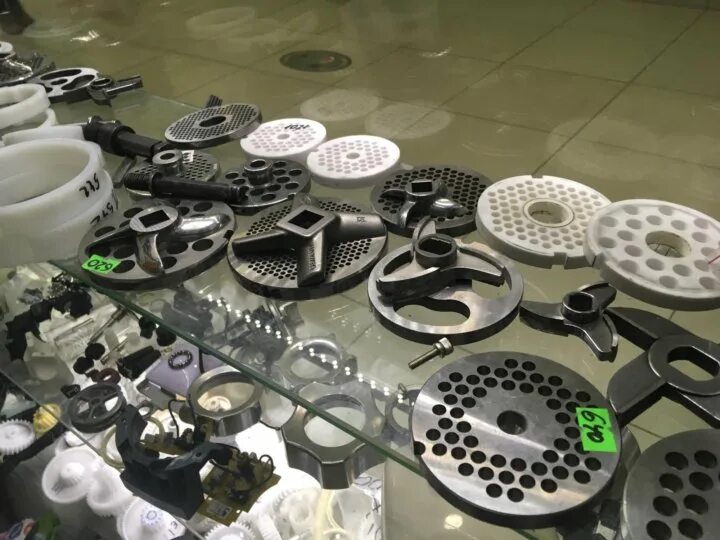 детали для мелкой бытовой техники. адрес магазина запчасти мясорубок. шестеренка мясорубки maxima mmg-0212. мясорубки zelmer 986. запчасти для мясорубок скарлетт 1200w.